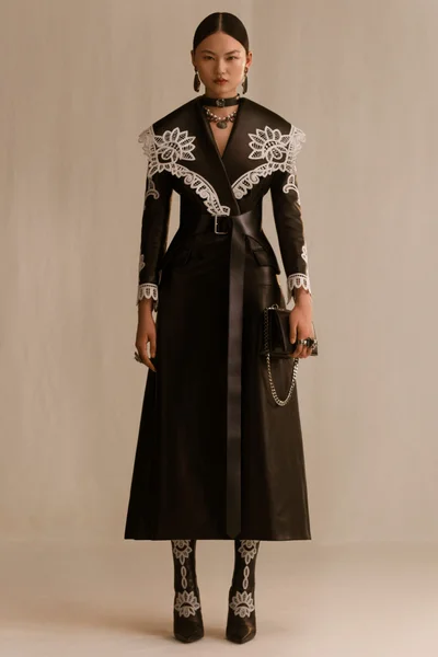 Look 3